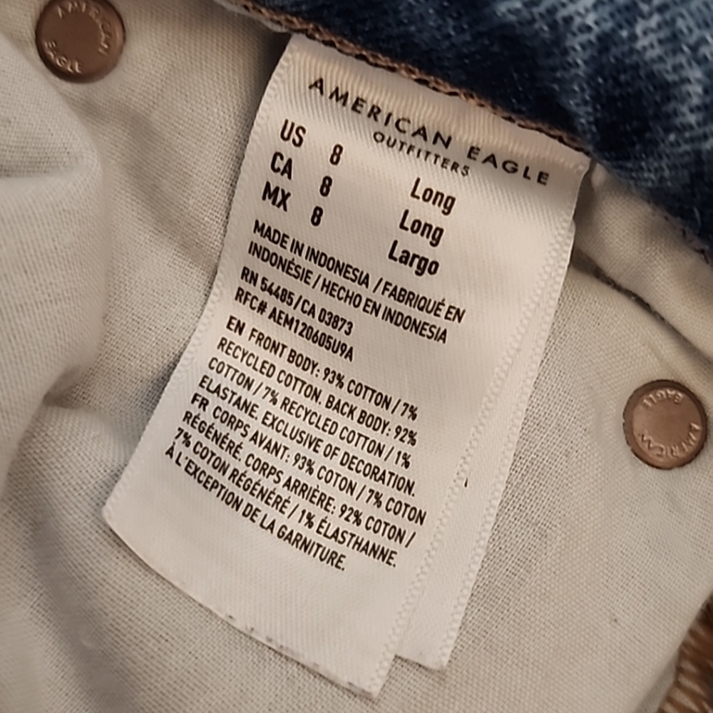 American Eagle High Rise Baggy Straight Distressed Blue Jeans. Size 8Long - Picture 11 of 13